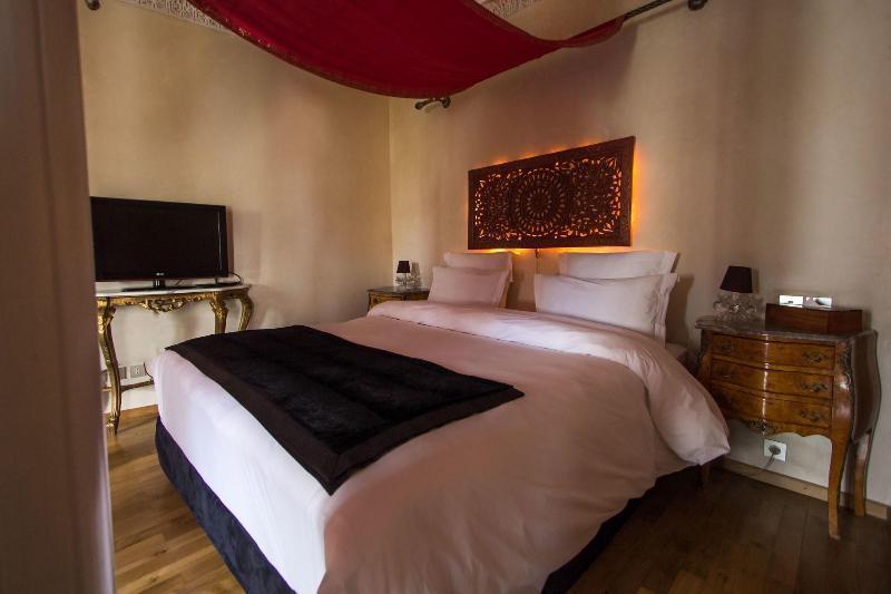Mayfez & Riad Fes
