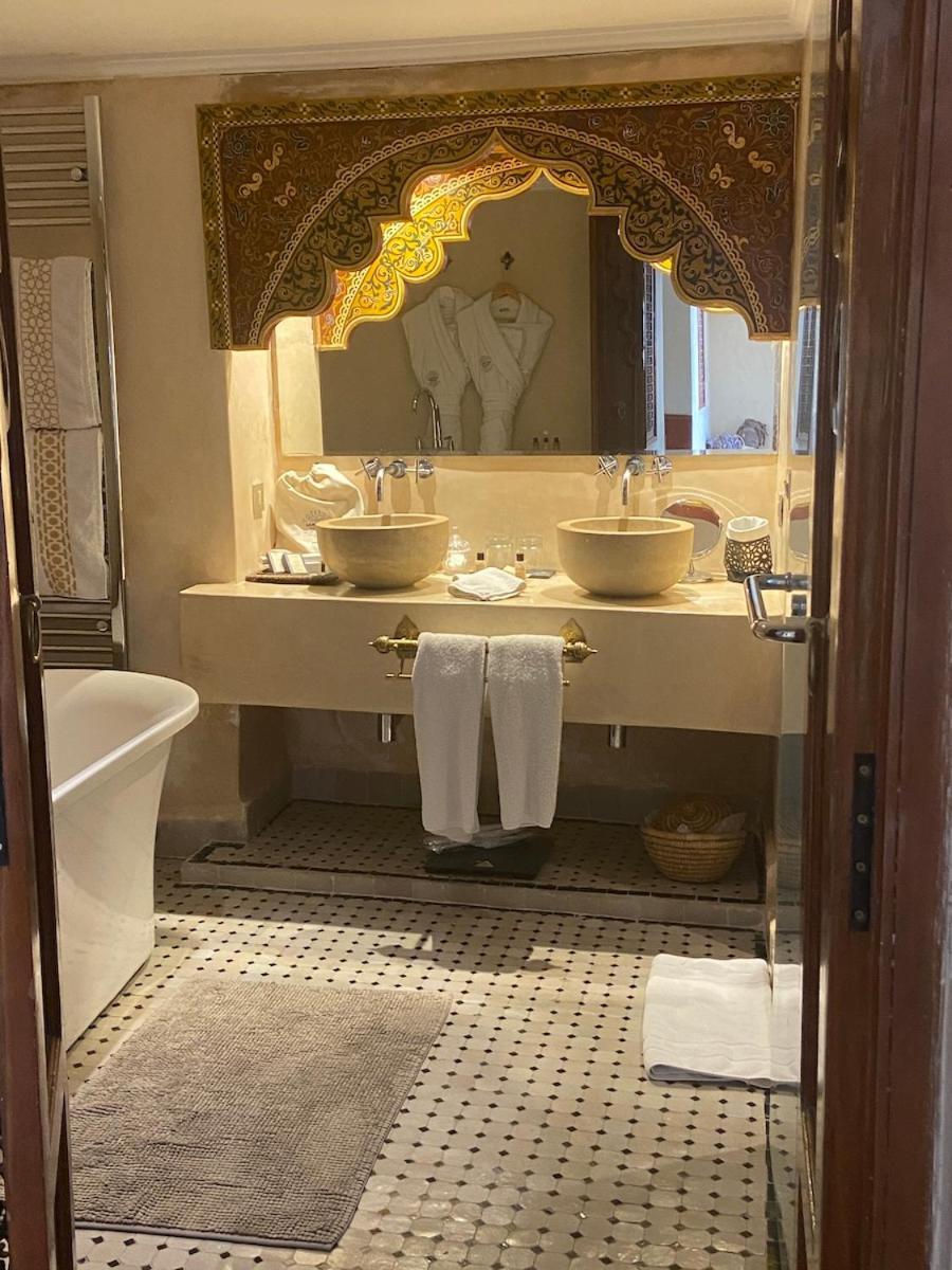 Riad Mayfez & 5*
