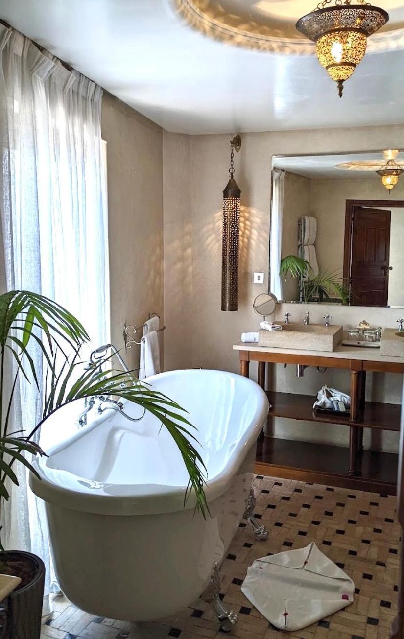Riad Mayfez & 5*